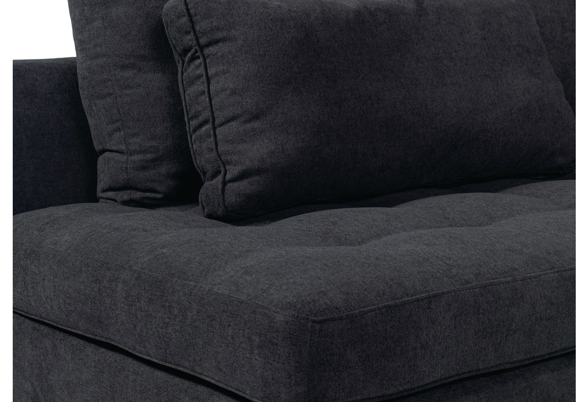 Απεικονίζει μαξιλάρια του γωνιακού καναπέ Seville Interium σε Γκρι Σκούρο.
